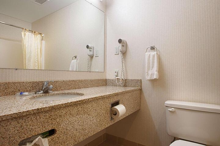 1 King Bed Suite (6 of 13)