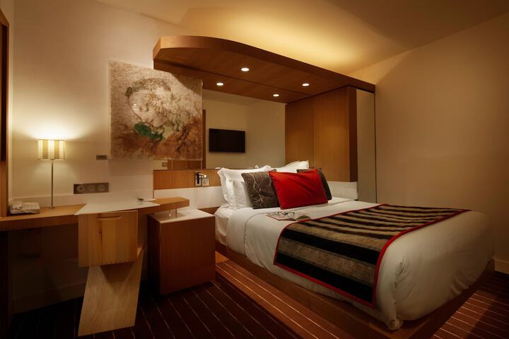 Room 18 of 44