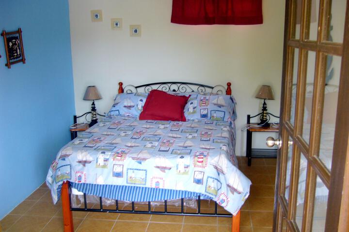 Room 2 of 23
