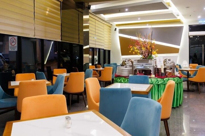 Dining Photos