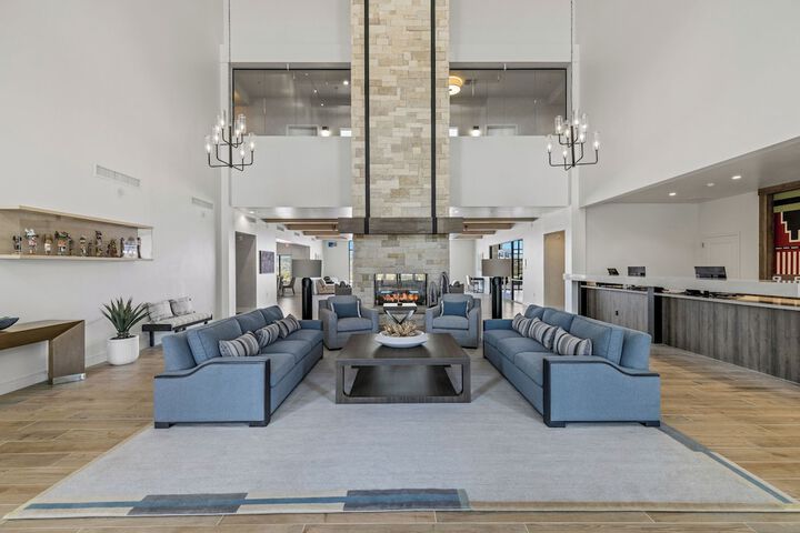 Hotel Interior 10 of 67