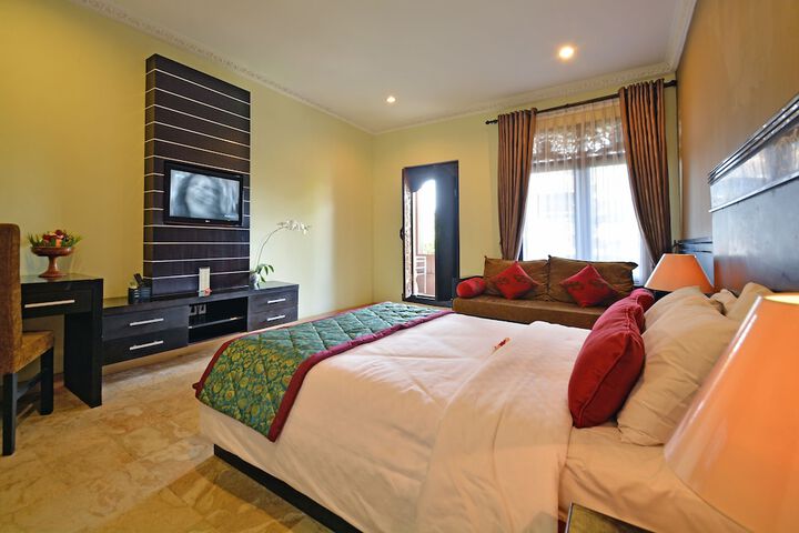 Room 8 of 151