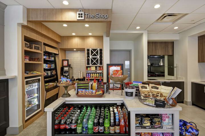 Snack bar