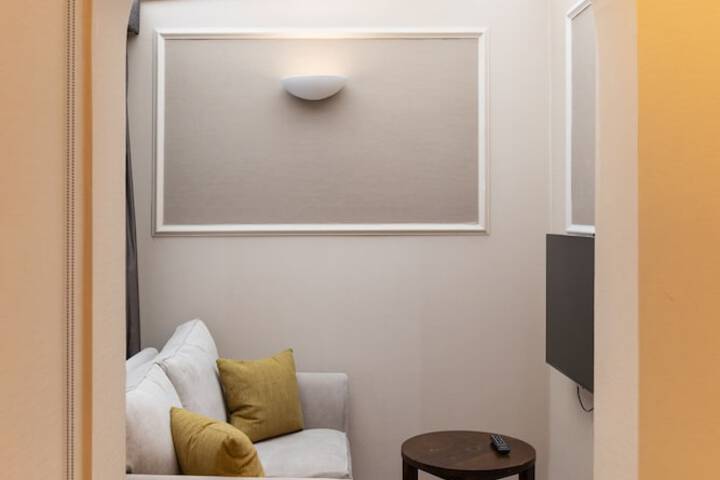 Room 13 of 43