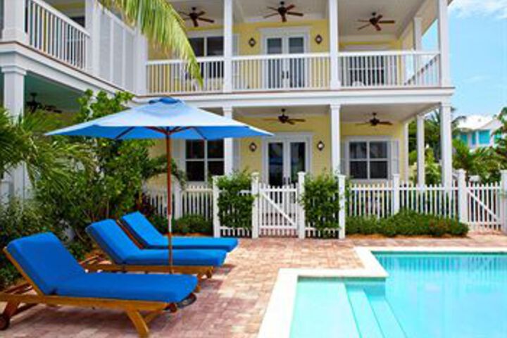 Sundeck 202 of 214