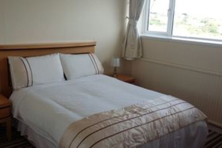 Room 25 of 49