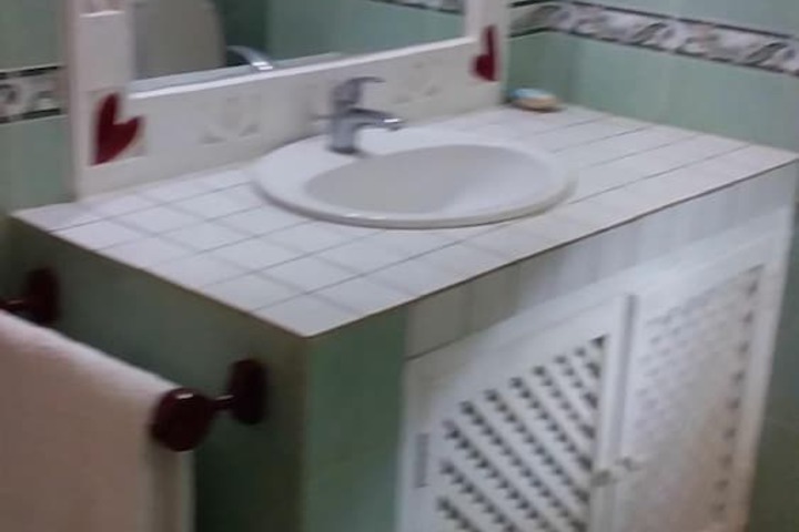 Room 13 of 22
