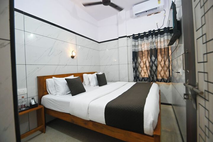 Room 15 of 51
