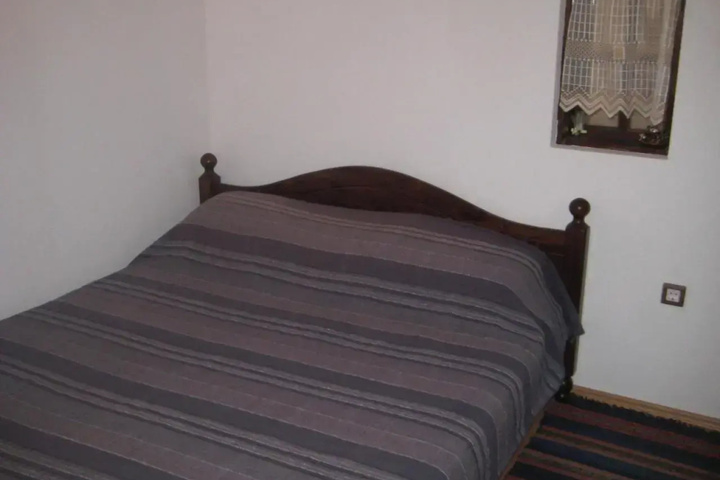 Room 4 of 22