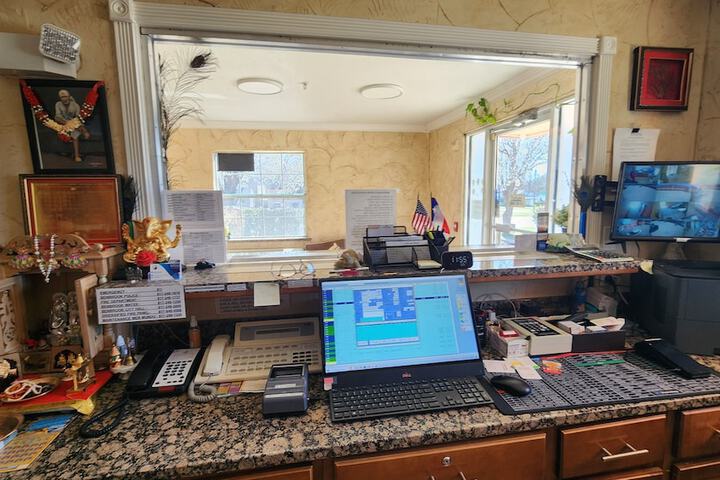 Hotel Interior 5 of 32