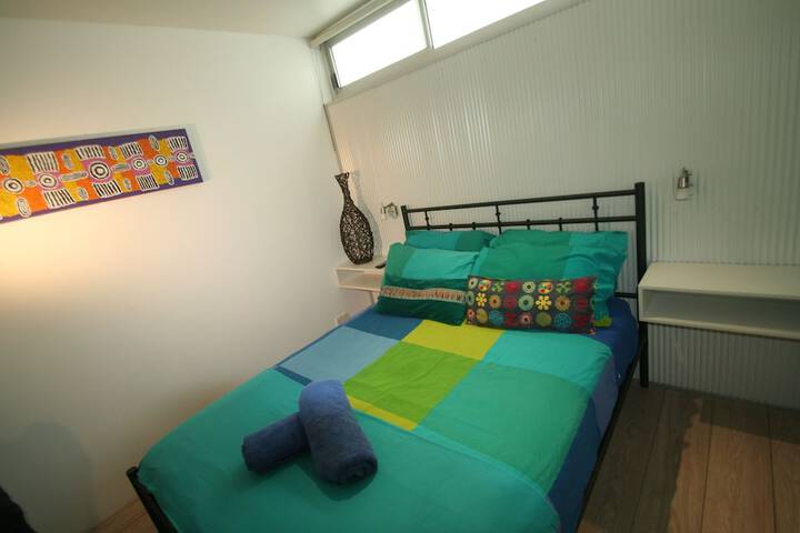 Room 11 of 48