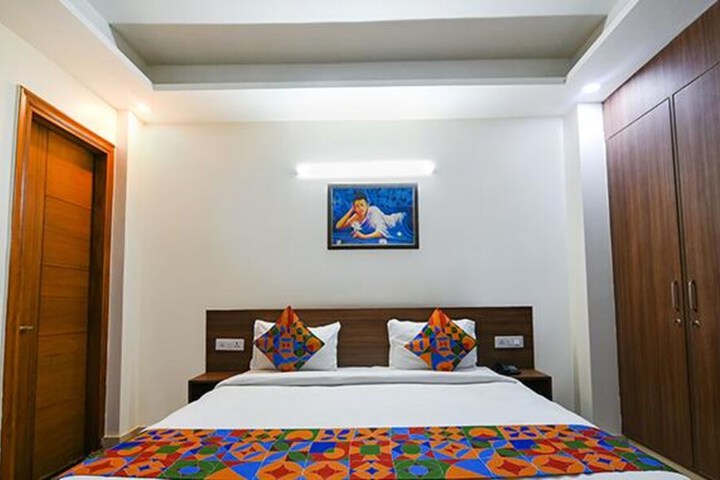 Room 20 of 29