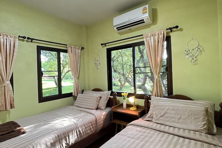 Room 6 of 44