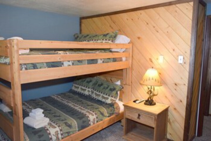 Room 17 of 22