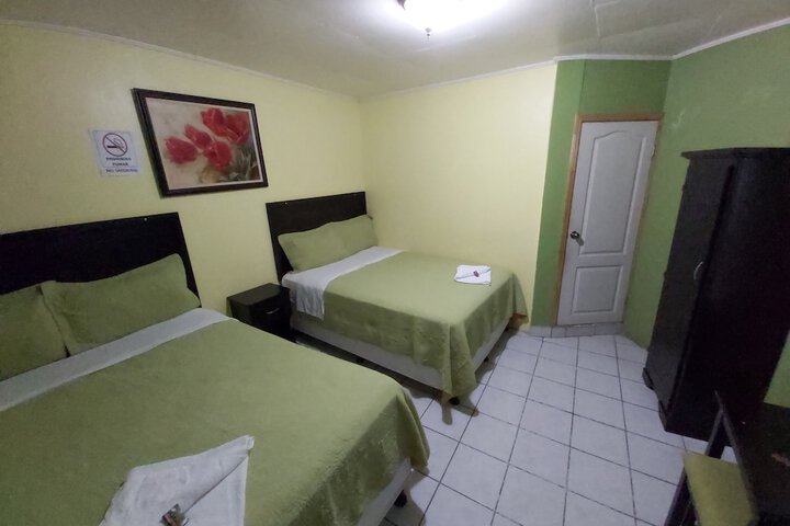 Room 3 of 25