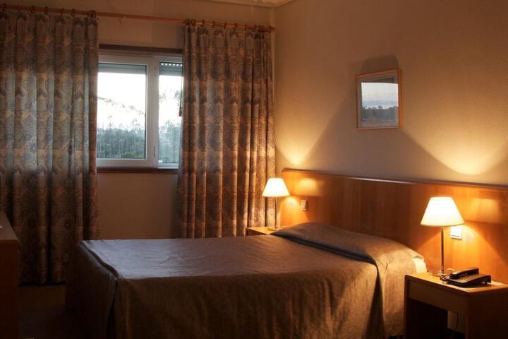 Room 12 of 50