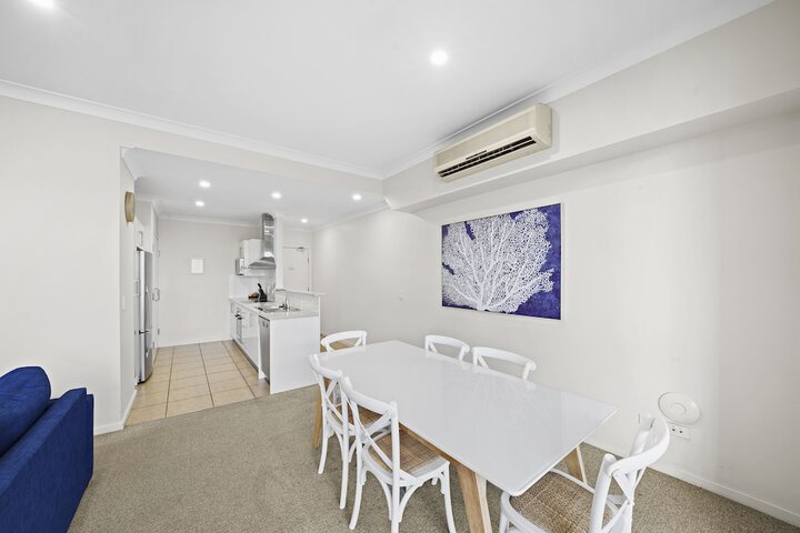 Room 14 of 28