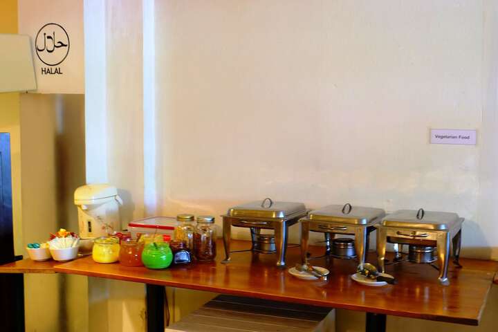 Breakfast/Coffee Service 106 of 130