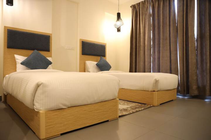Room 7 of 26