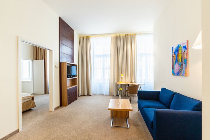 Room 34 of 58