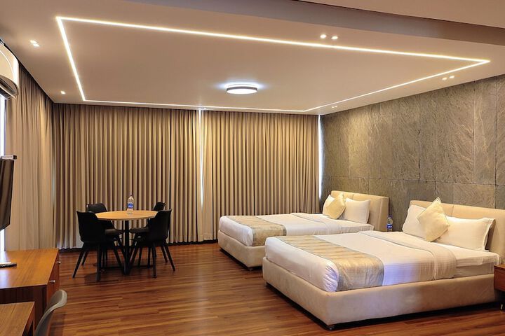Room 16 of 27