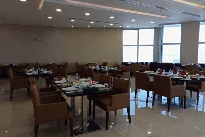 Dining 15 of 15