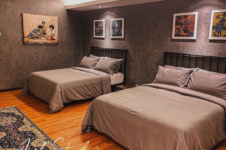 Room 42 of 120