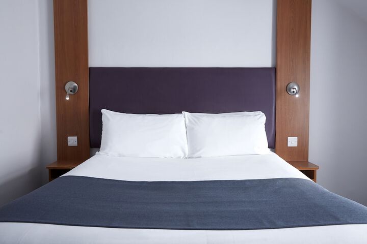 Room 8 of 56