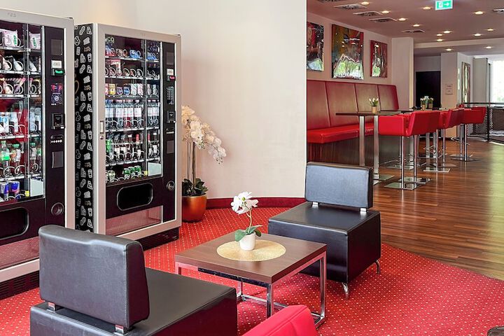 Guest Lobby