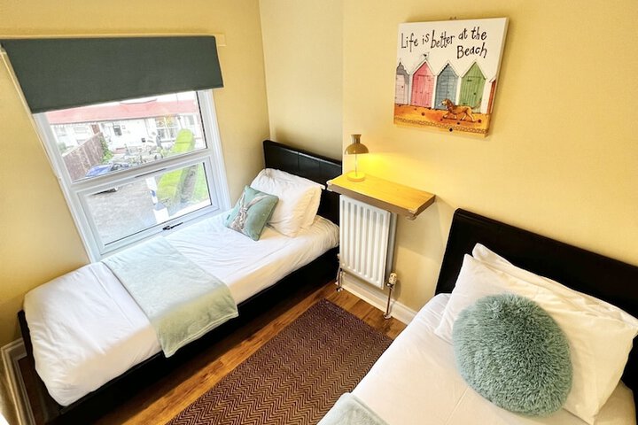 Room 10 of 74