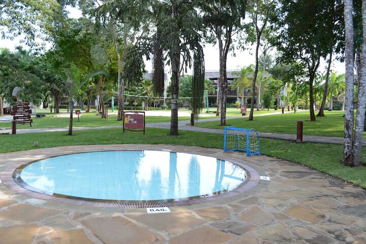 Pool 59 of 99