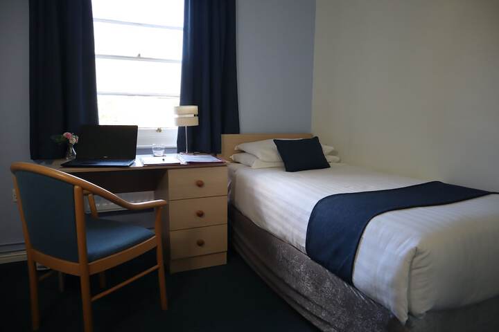 Room 7 of 56