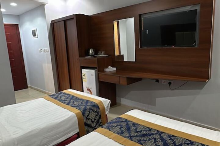 Room 17 of 117