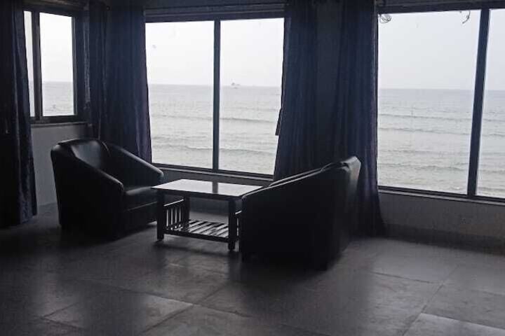 Room 3 of 14