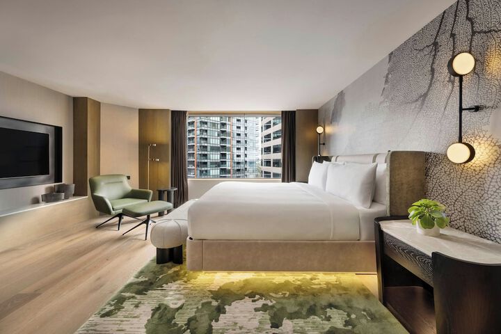 Room 45 of 107