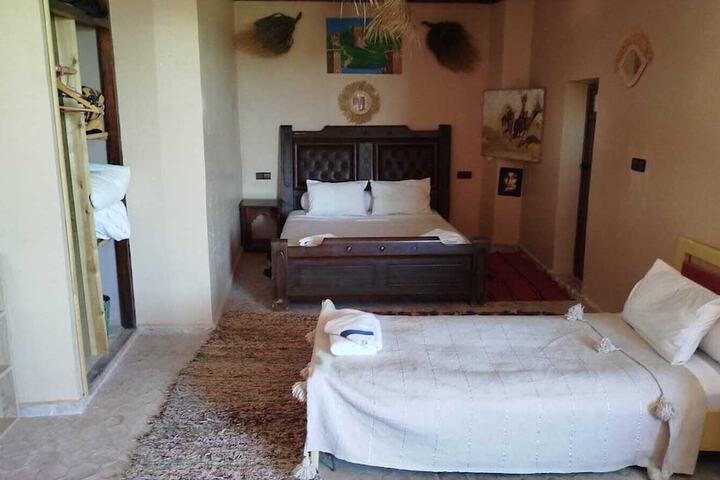 Room 6 of 20