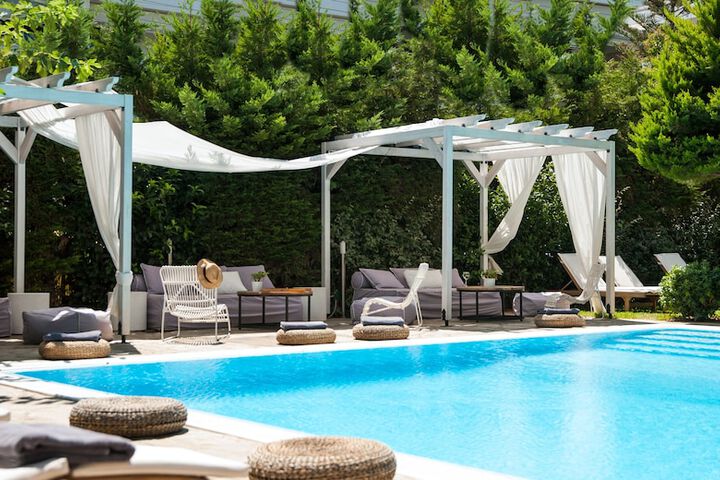 Pool 46 of 85