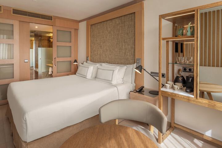Room 45 of 125