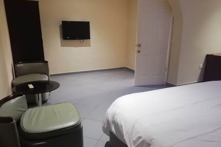 Room 12 of 35