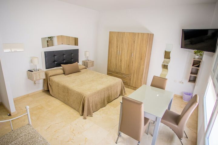 Room 4 of 60