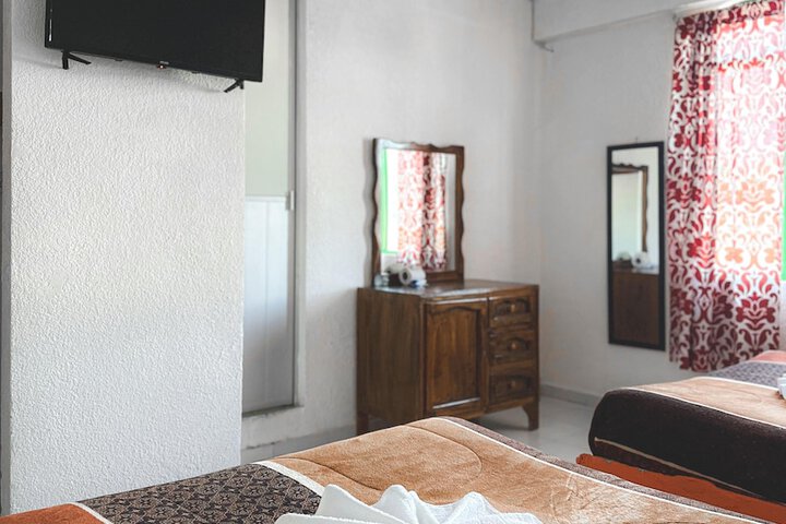 Room 2 of 6