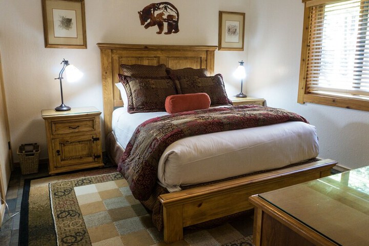 Room 2 of 30