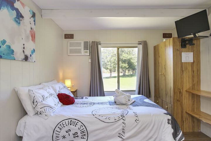 Room 6 of 54