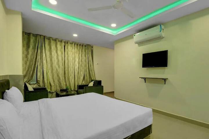 Room 18 of 26