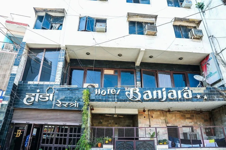 Exterior of OYO 16947 Hotel Banjara