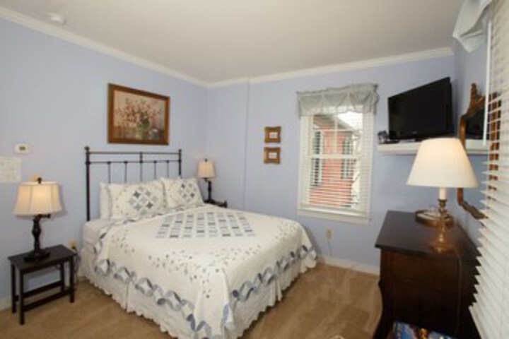 Room 174 of 253