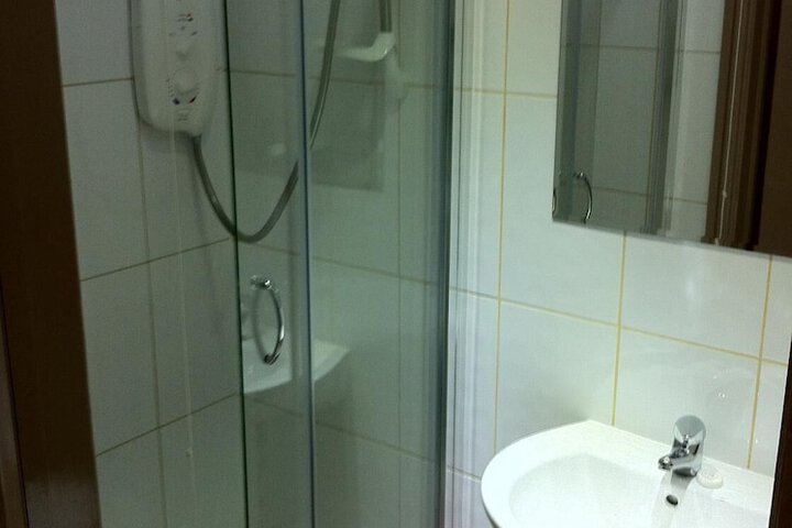 Room 17 of 21
