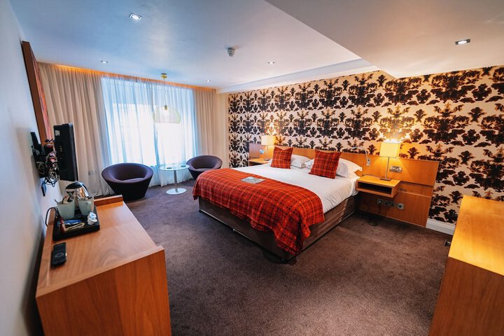 Room 70 of 178