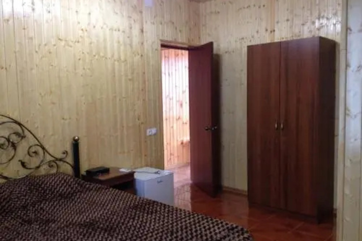 Room 2 of 13
