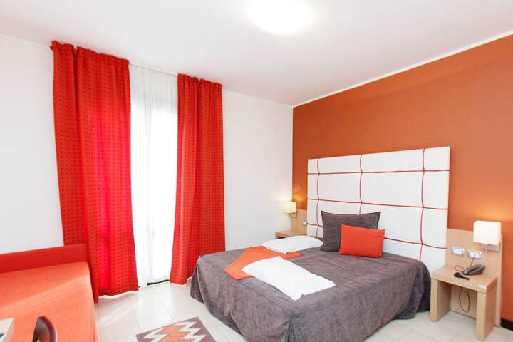 Room 7 of 39